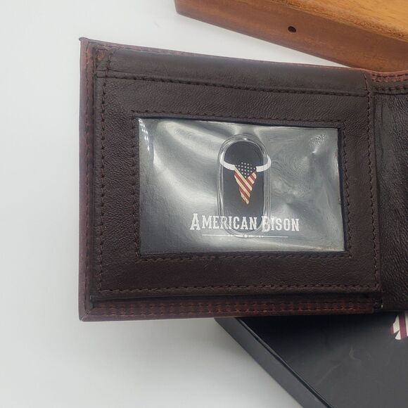 Genuine Leather Wallet by American Bison + Premium Gift Box - Picture 5 of 9
